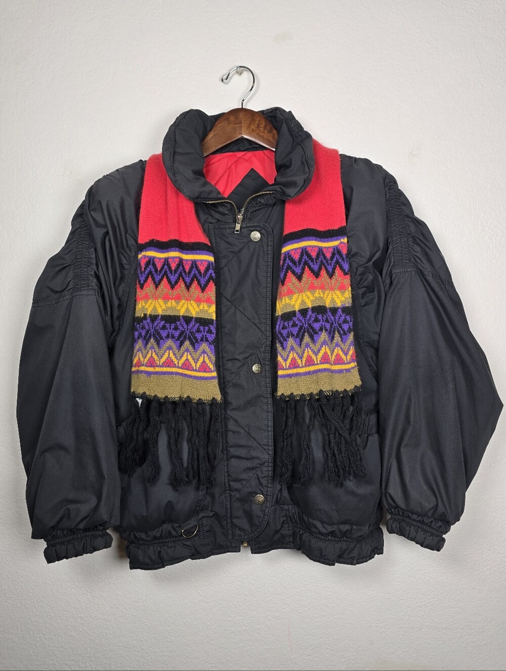 VTG 80s Forenza Oversized Winter Puffer Jacket Attached Scarf Fringe Black M